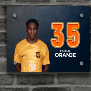 Oranje Naambordje 25